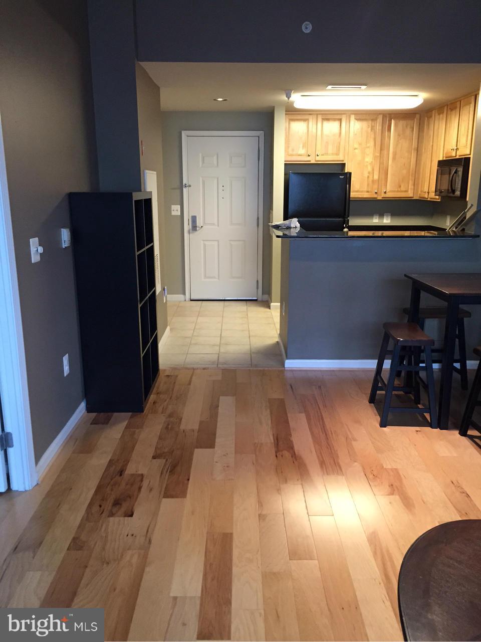 11710 Old Georgetown Road, Unit 1426 Rockville, MD 20852 - Photo 1 of 25 Interior (General)