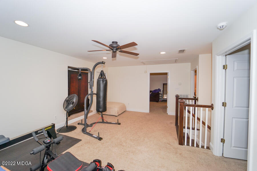 5281 Purple Road Byron, GA 31008 - Photo 26 of 42 a view of a hallway with workspace