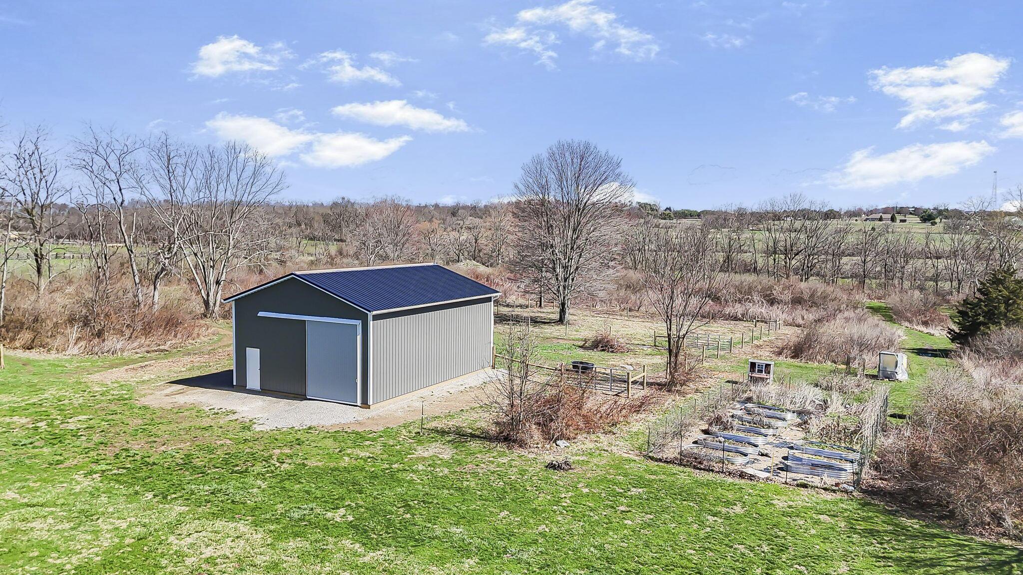 25864 Shoemaker Road Circleville, OH 43113 - Photo 59 of 85 Barn