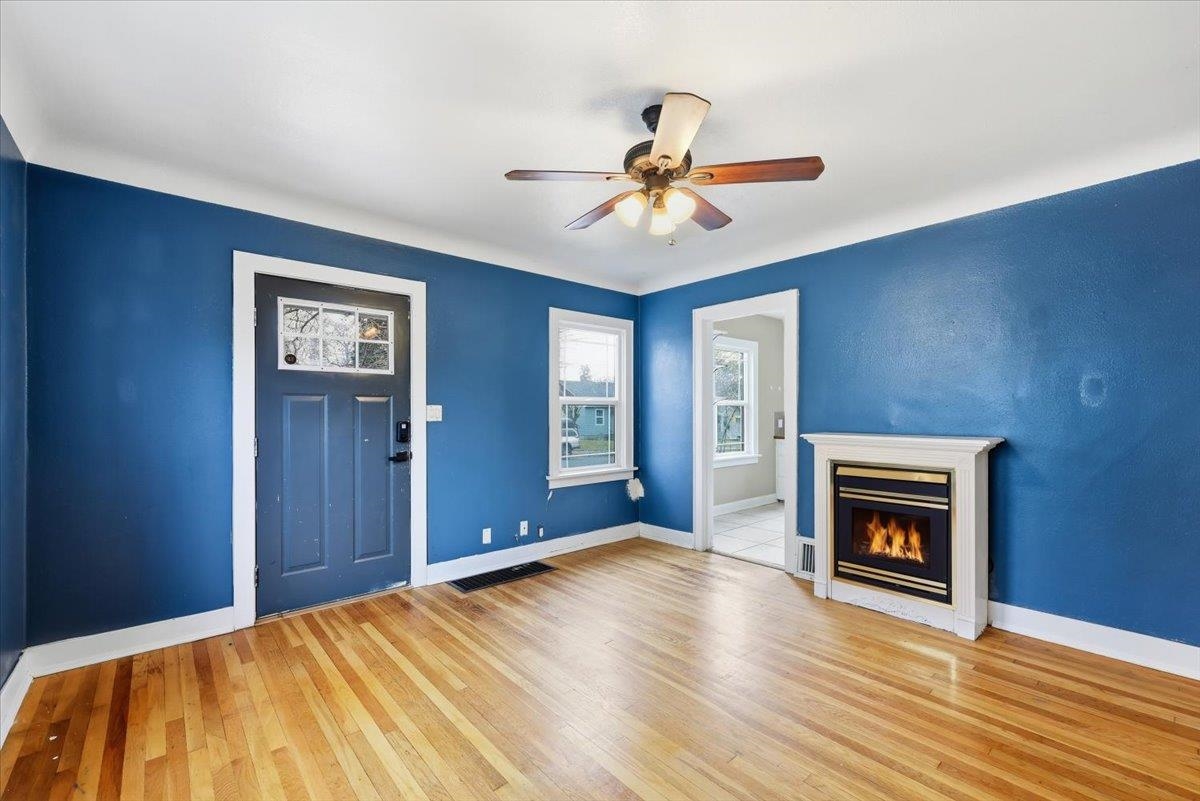 3923 North Hawthorne Street Spokane, WA 99205 - Photo 4 of 32