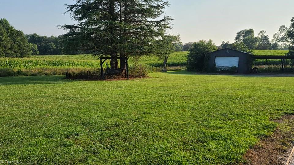 742 Eldora Road Ararat, NC 27007 - Photo 13 of 31 Gallery Image 13
