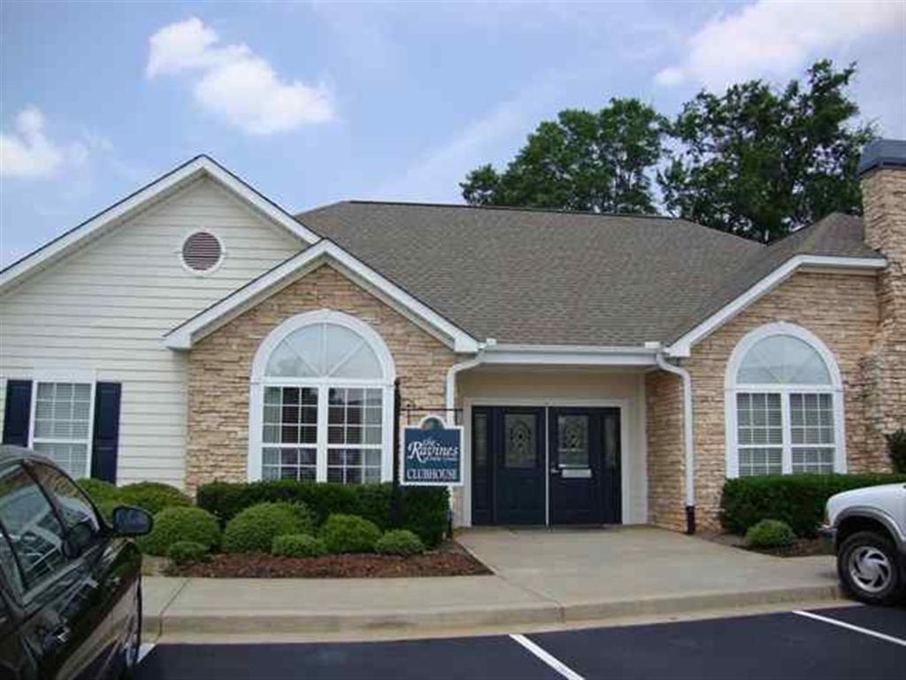 151 Life Style Lane, Unit RAVINES AT HOLLY CREEK Anderson, SC 29621 - Photo 3 of 14