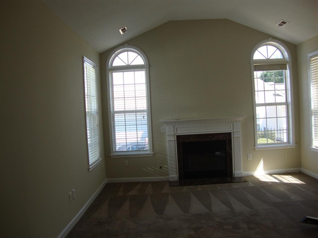 151 Life Style Lane, Unit RAVINES AT HOLLY CREEK Anderson, SC 29621 - Photo 5 of 14