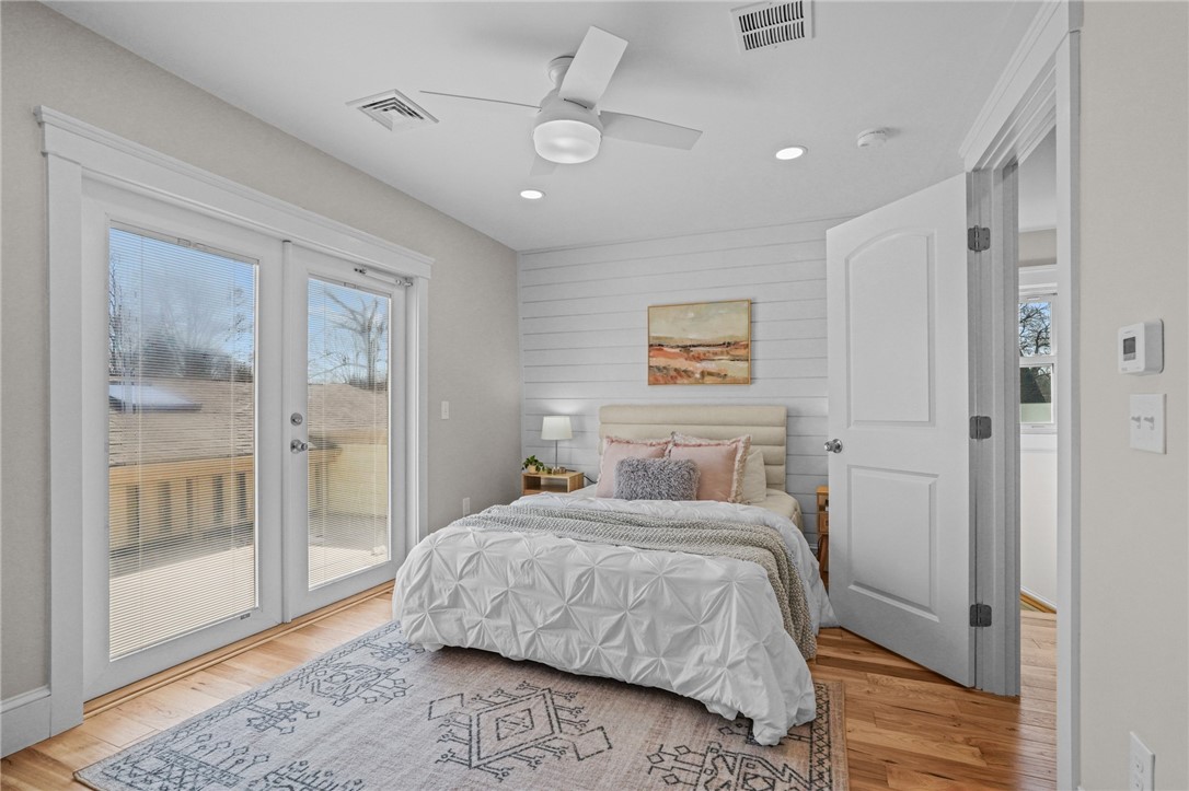 894 Main Street Warren, RI 02885 - Photo 29 of 49 2nd fl primary with balcony