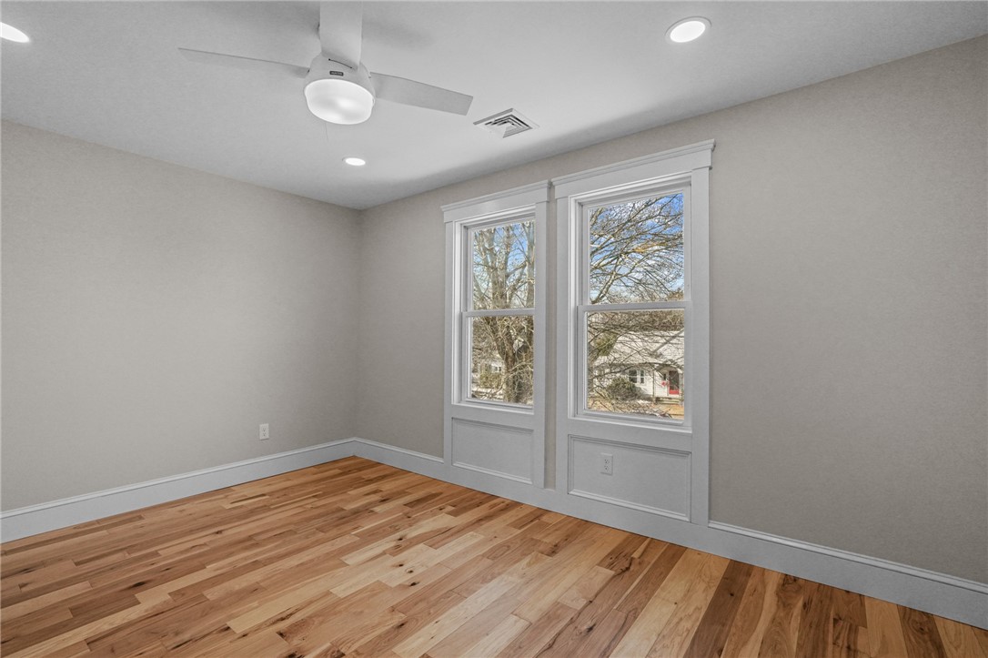 894 Main Street Warren, RI 02885 - Photo 39 of 49 Bedroom 3