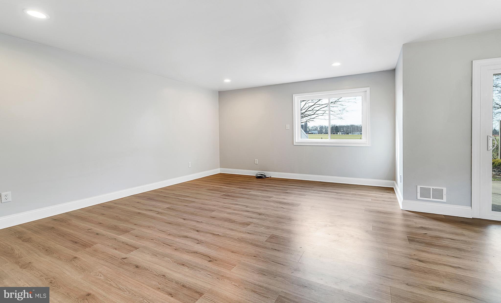 162 Marlyn Lane Dublin, PA 18917 - Photo 12 of 25