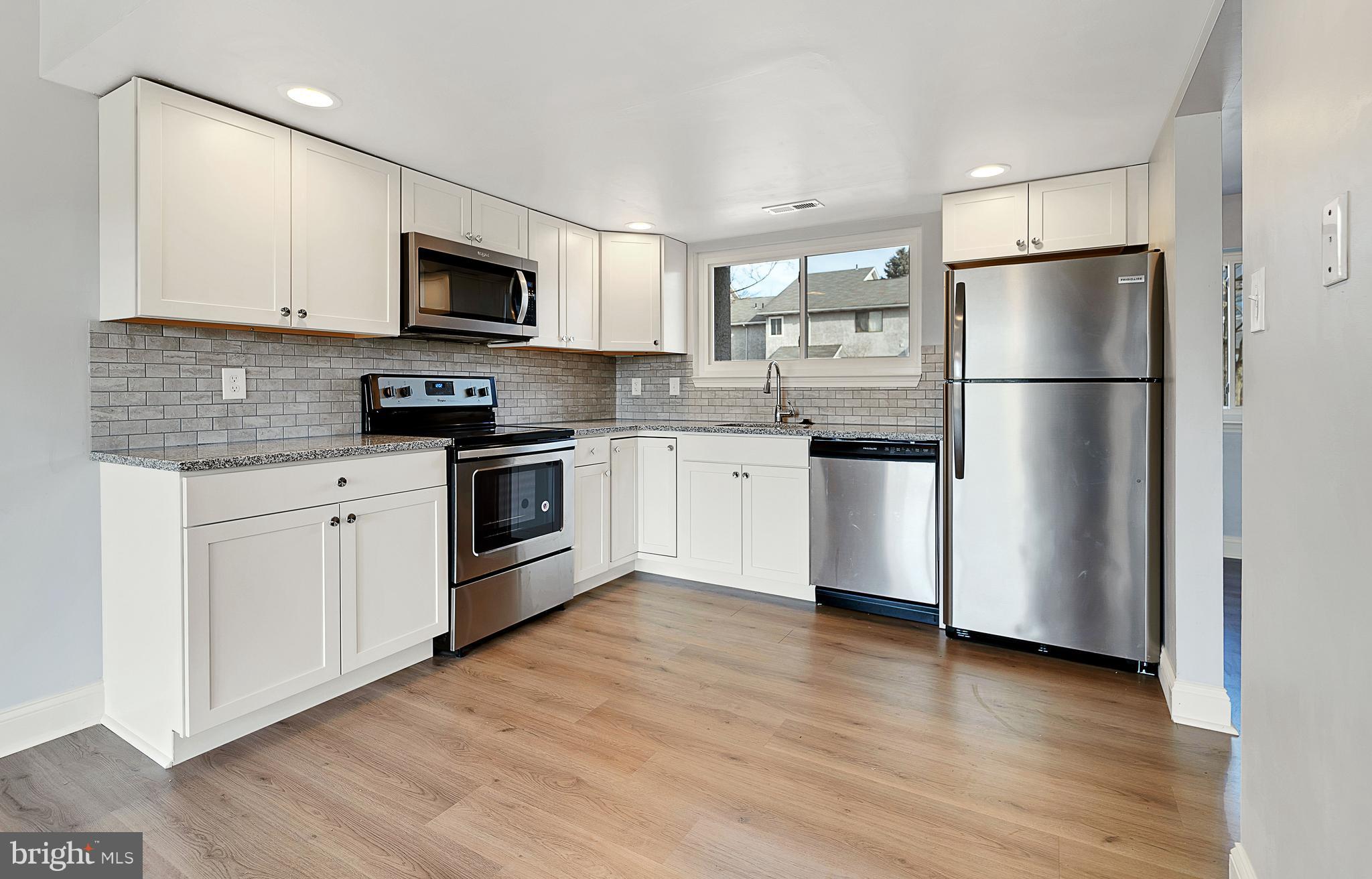 162 Marlyn Lane Dublin, PA 18917 - Photo 4 of 25