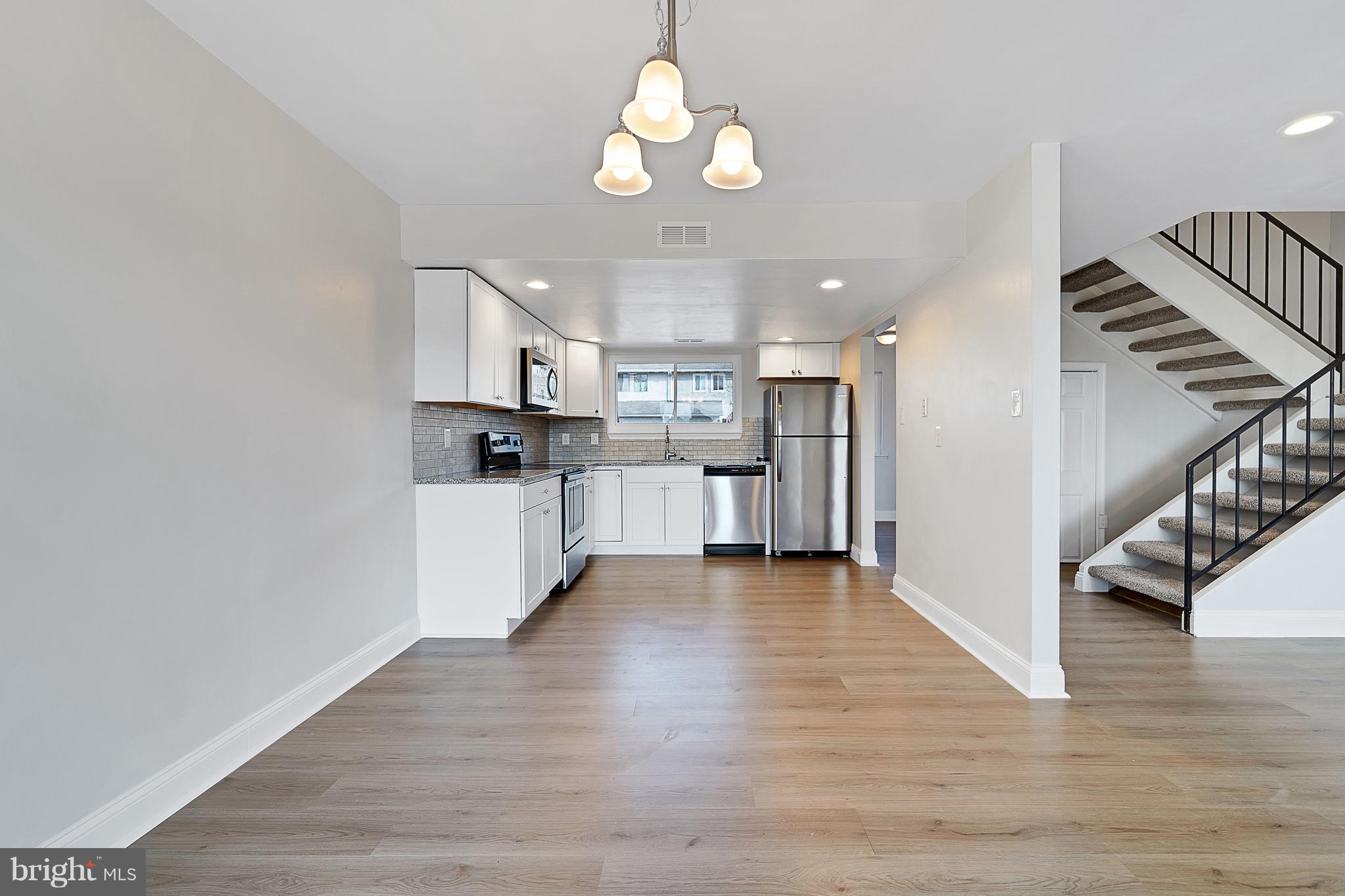 162 Marlyn Lane Dublin, PA 18917 - Photo 6 of 25