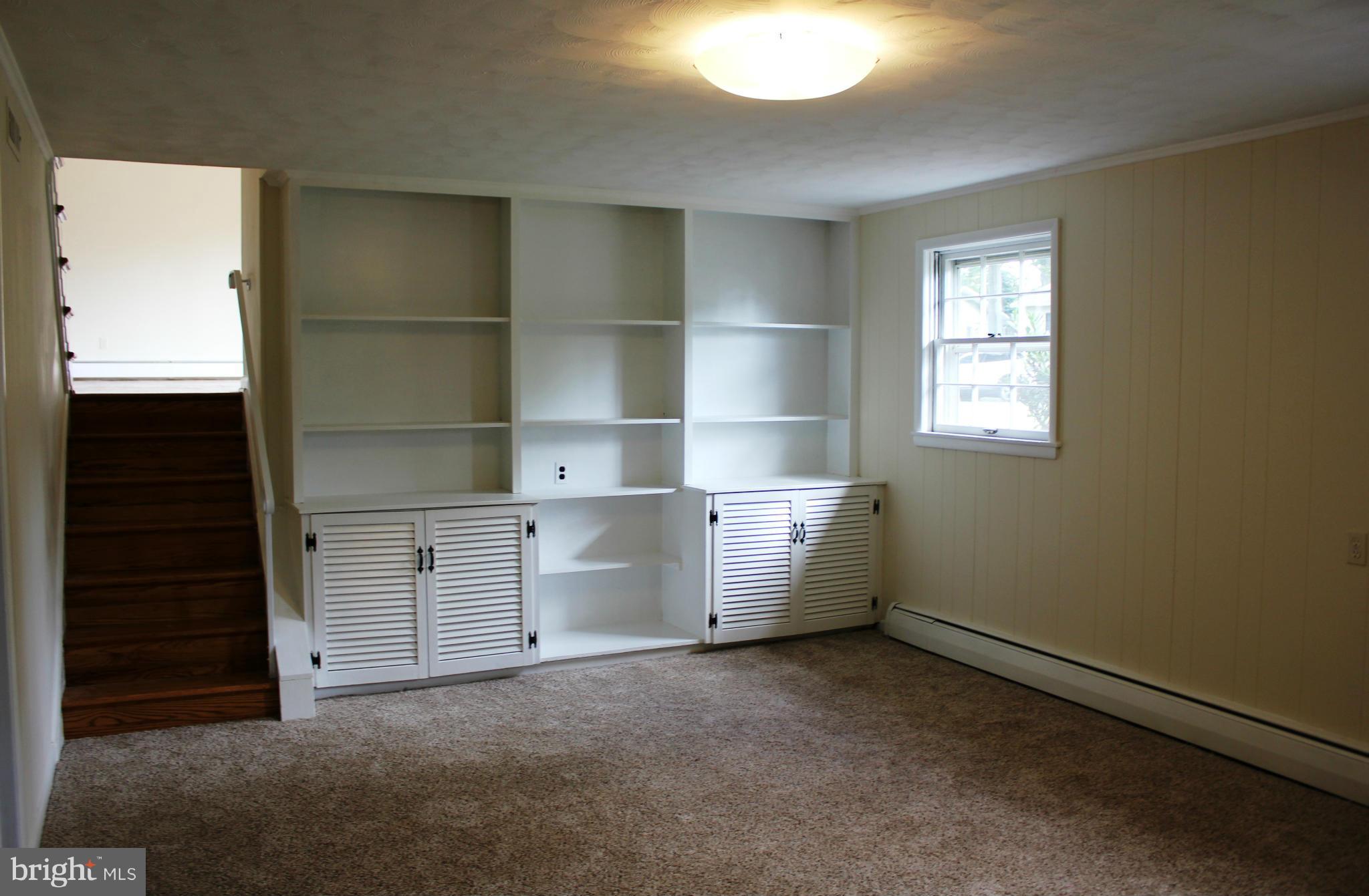 1215 Hillcrest Road Odenton, MD 21113 - Photo 23 of 30 Family Room