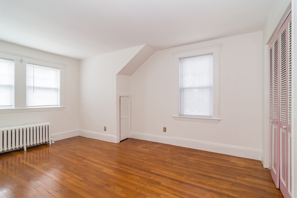 1090 Greendale Avenue Needham, MA 02492 - Photo 16 of 23