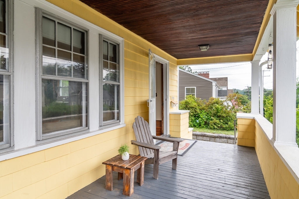 1090 Greendale Avenue Needham, MA 02492 - Photo 3 of 23