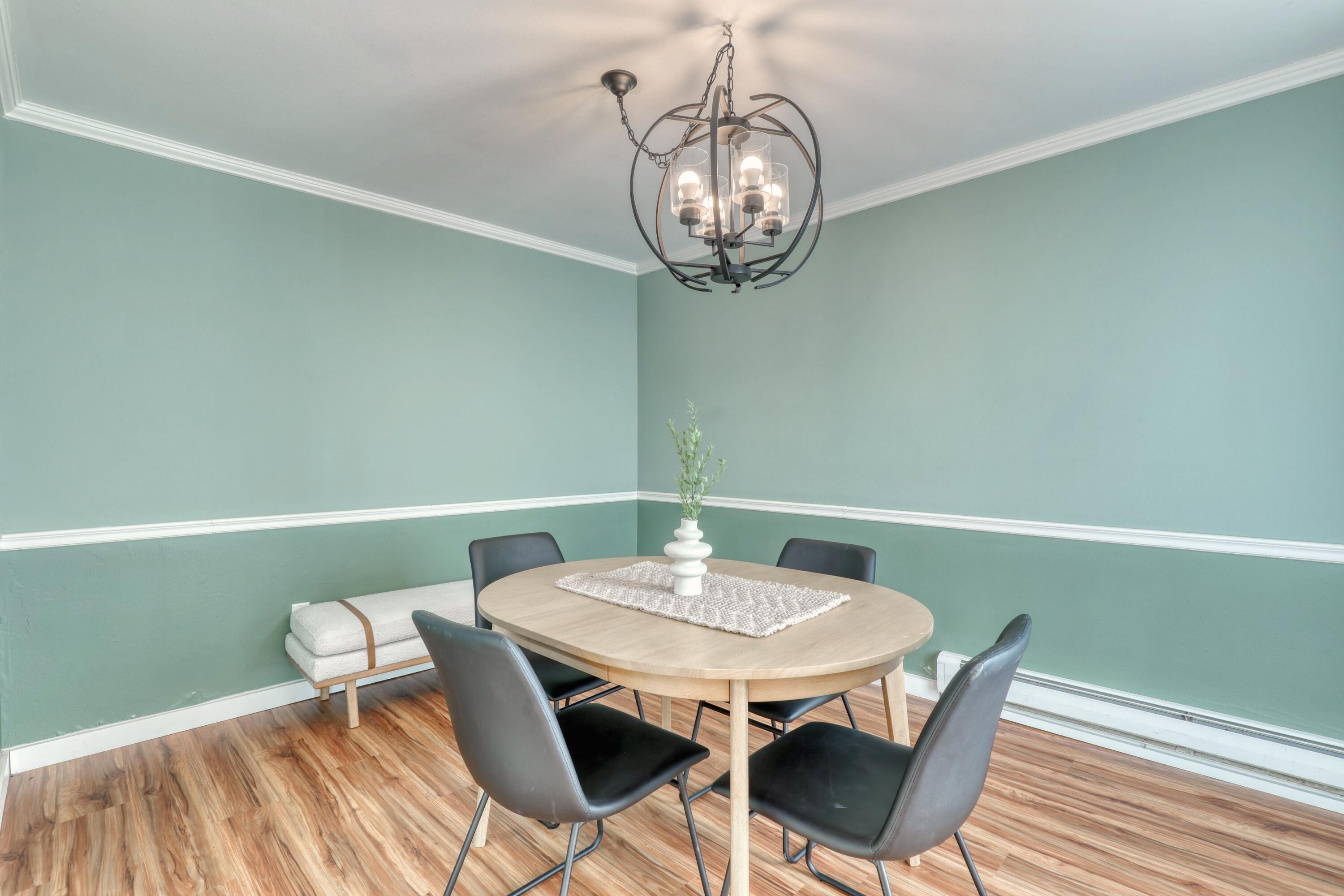 4215 North 100th Street, Unit 151C Milwaukee, WI 53222 - Photo 12 of 39 Dining Room