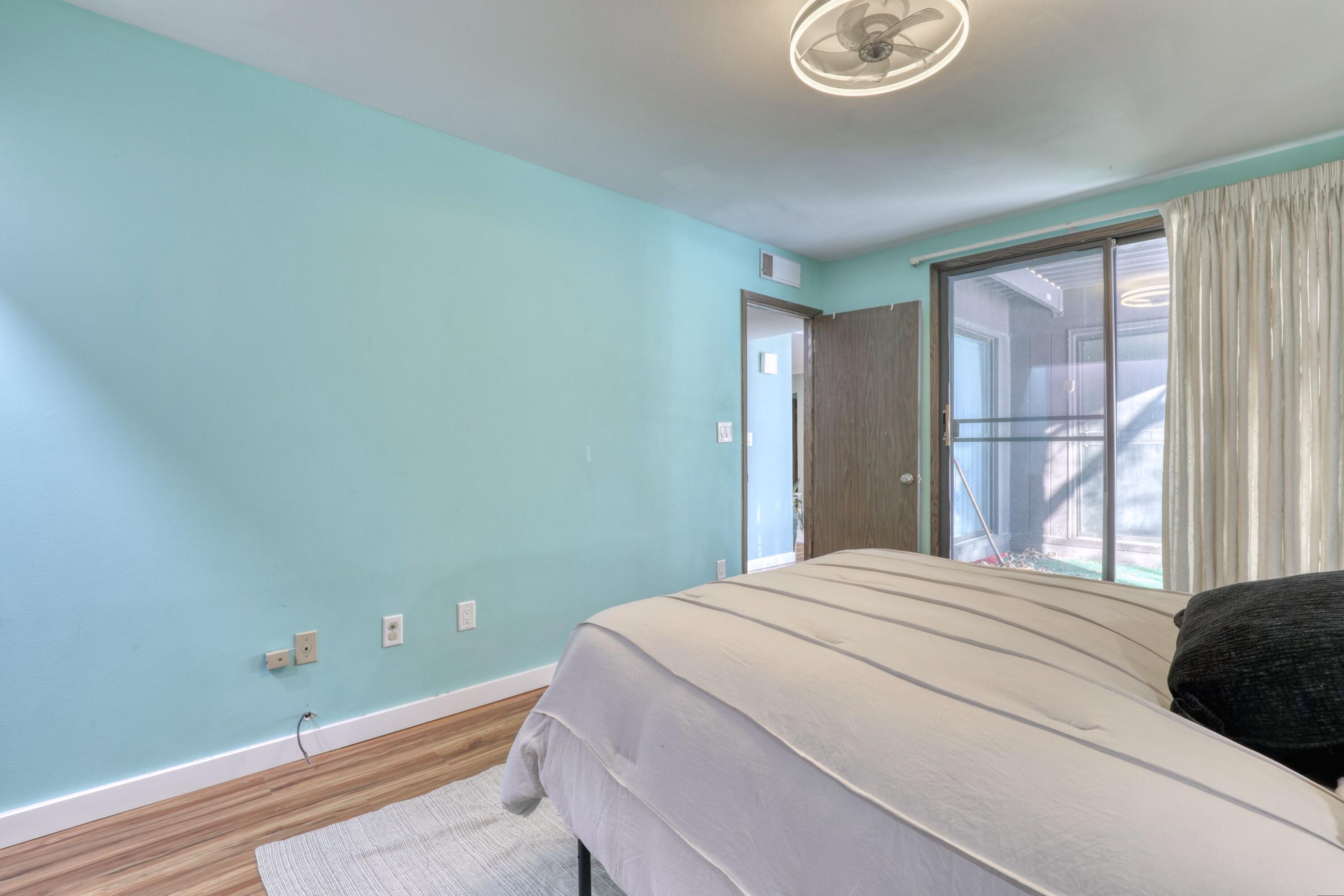 4215 North 100th Street, Unit 151C Milwaukee, WI 53222 - Photo 19 of 39 Bedroom 2