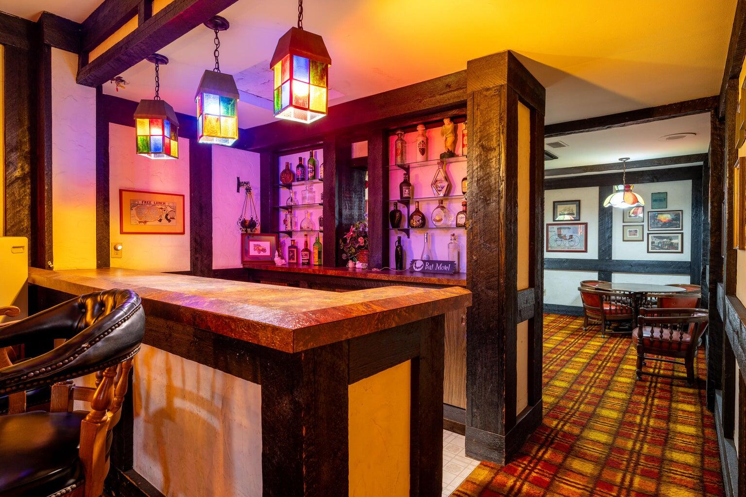 4215 North 100th Street, Unit 151C Milwaukee, WI 53222 - Photo 29 of 39 lounge cont