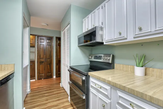 $119,000 | 4215 North 100th Street, Unit 151C, Milwaukee, WI 53222