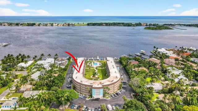 $219,000 | 2424 North Federal Highway, Unit 207, Boynton Beach, FL 33435