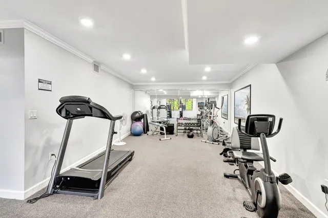 $219,000 | 2424 North Federal Highway, Unit 207, Boynton Beach, FL 33435