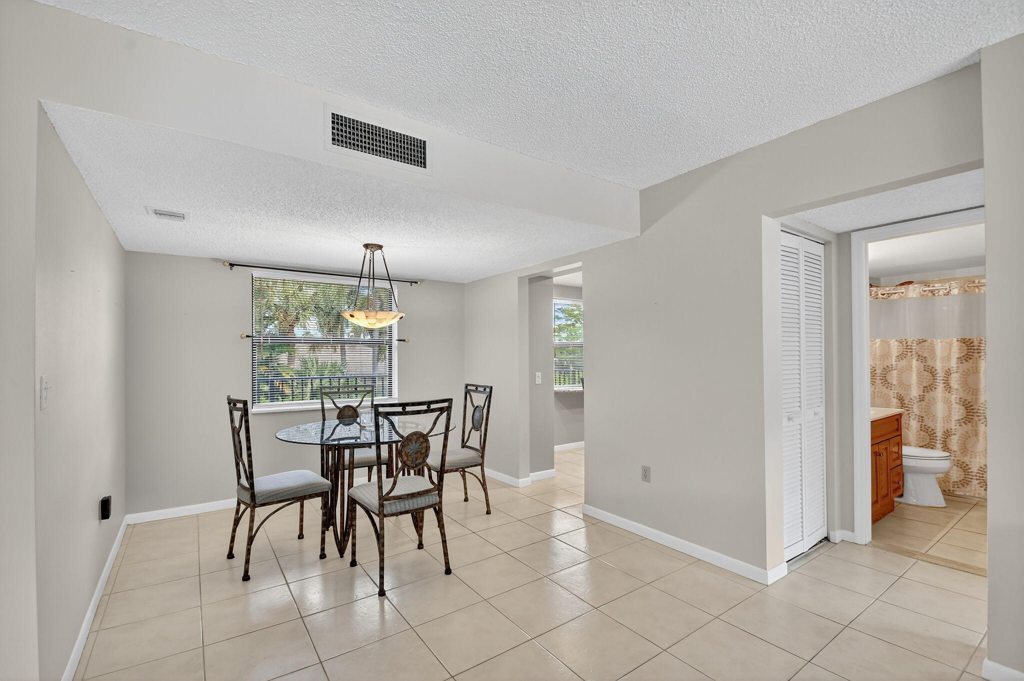 2424 North Federal Highway, Unit 207 Boynton Beach, FL 33435 - Photo 10 of 49 17-web-or-mls-032_DSC_8095