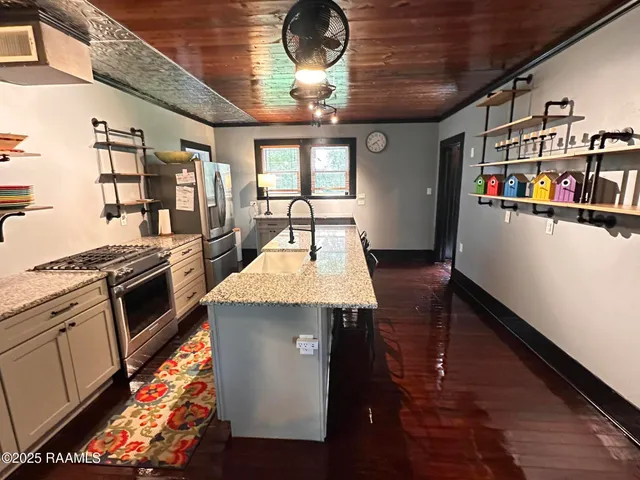 $348,000 | 509 East St Victor Street, Abbeville, LA 70510