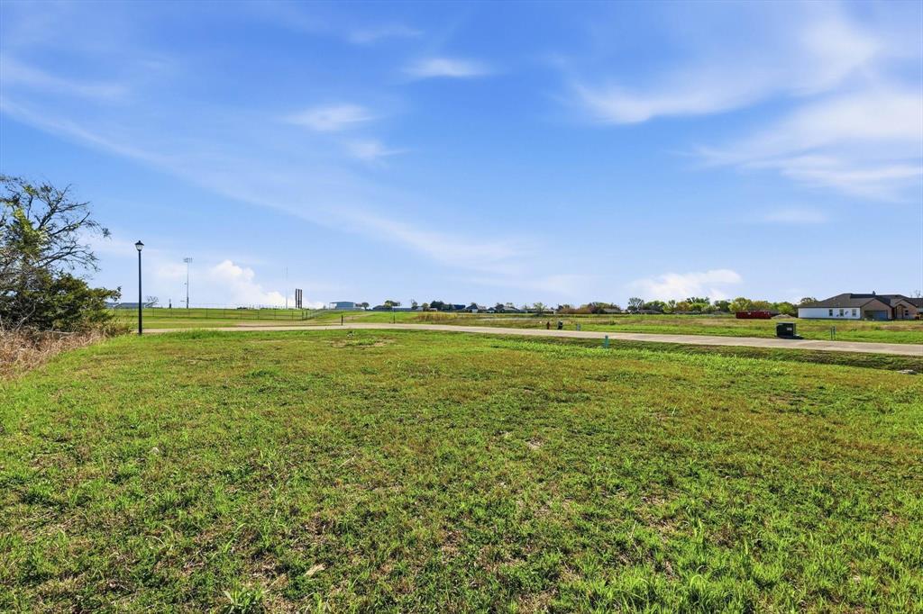 525 Tiber River Road Italy, TX 76651 - Photo 8 of 14 a view of a large green field with an ocean
