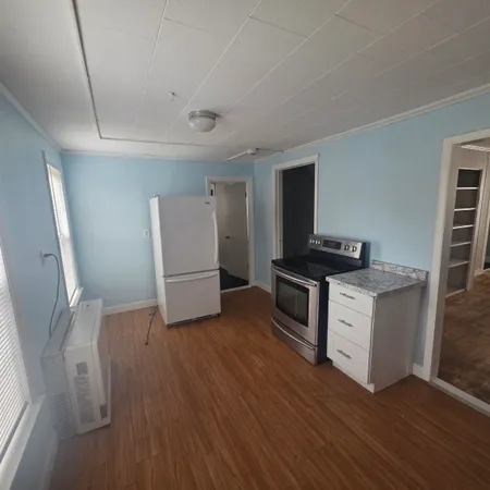 $1,100 | 36 Prospect Street, Claremont, NH 03743