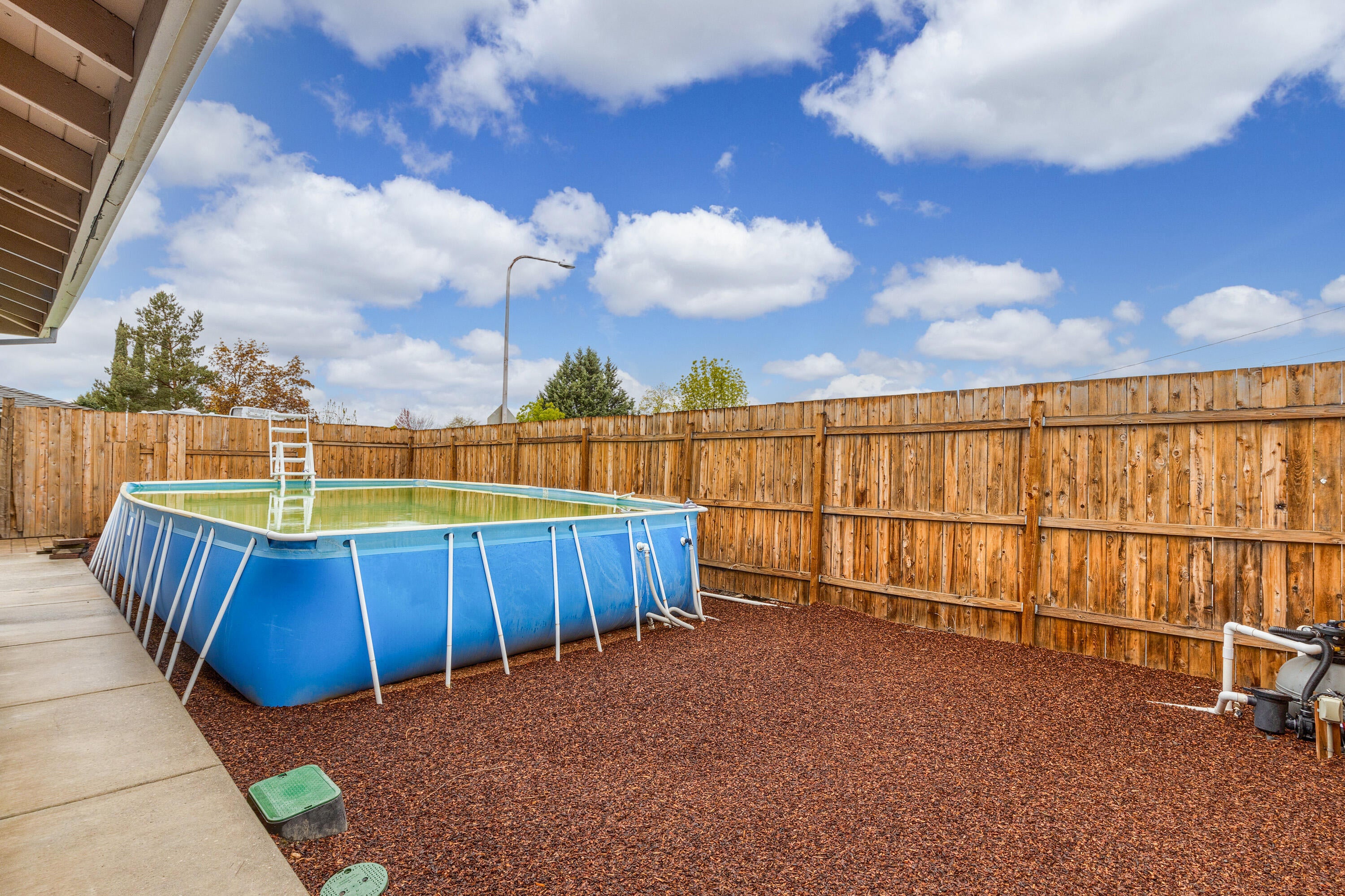 1589 Springbrook Road Medford, OR 97504 - Photo 15 of 46 SR(15)