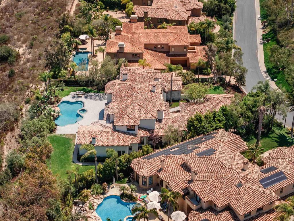 5146 Rancho Verde Trail San Diego, CA 92130 - Photo 33 of 34 an aerial view of multiple houses with yard