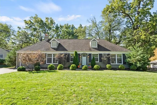 $595,000 | 8428 Sagamore Road, Leawood, KS 66206
