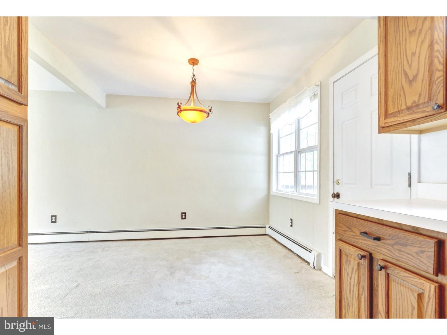 38 Amsterdam Road Hamilton, NJ 08620 - Photo 5 of 21 Dining Room