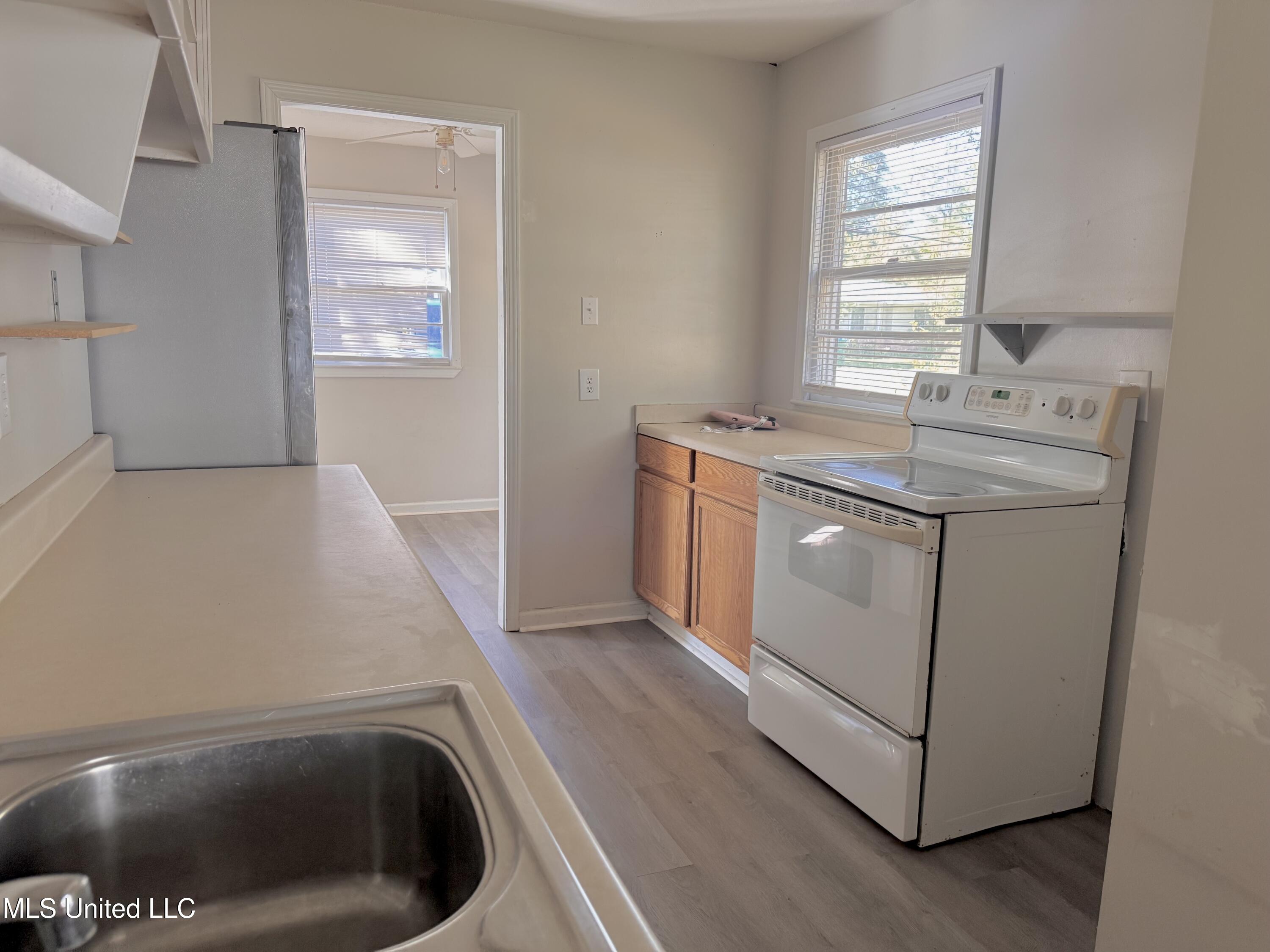 1202 13th Street Pascagoula, MS 39567 - Photo 12 of 23 IMG_8968