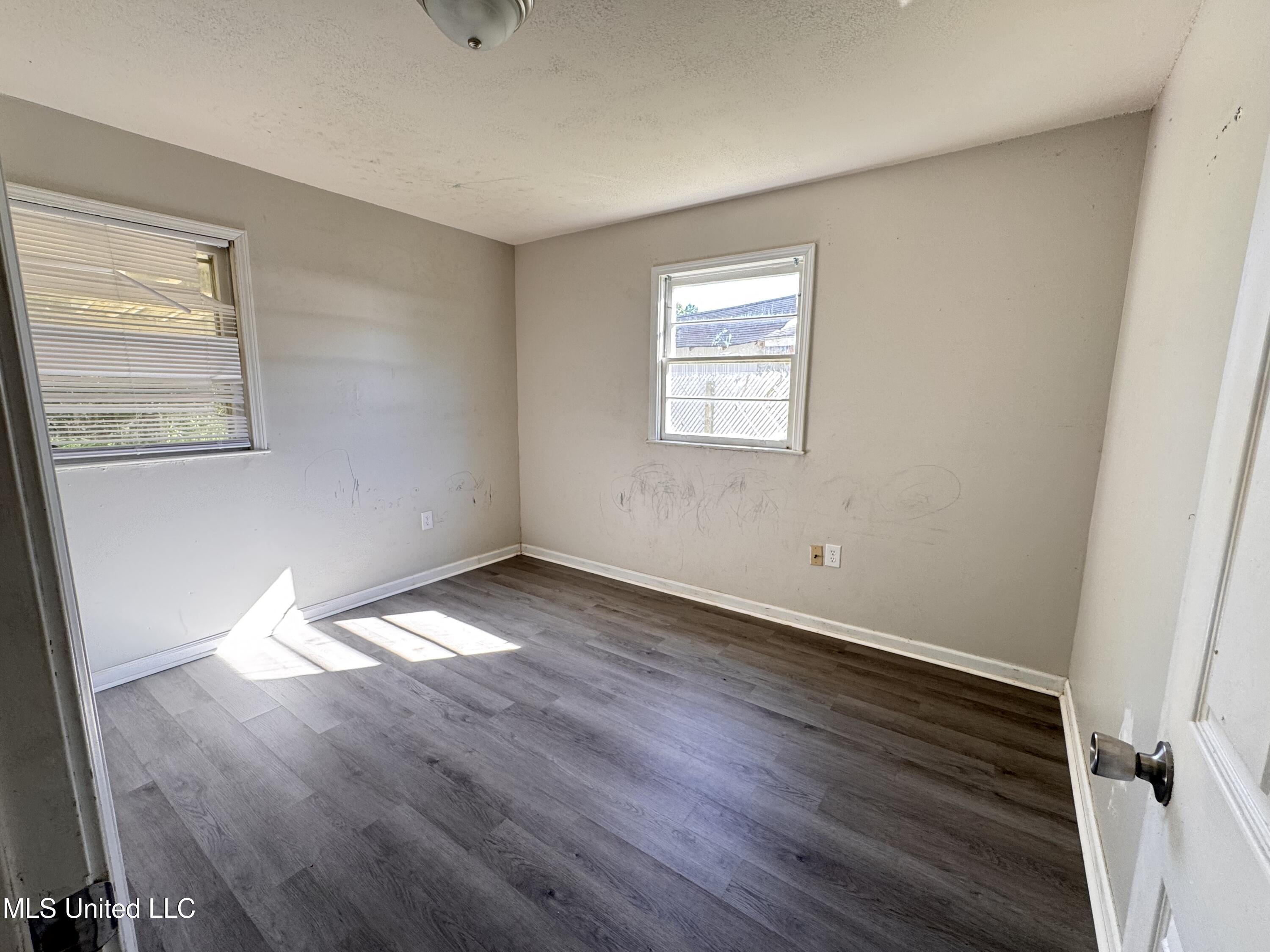 1202 13th Street Pascagoula, MS 39567 - Photo 23 of 23 IMG_8980