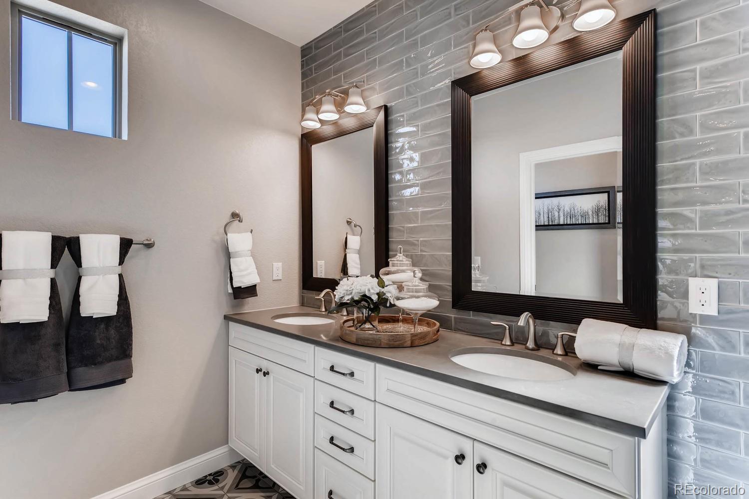 485 Meadowleaf Lane Highlands Ranch, CO 80126 - Photo 10 of 22