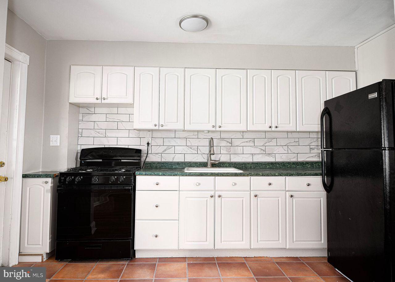 1626 Manor Road Baltimore, MD 21222 - Photo 7 of 25 Gallery Image 7