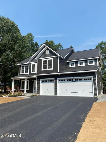 $814,900 | 25 Teakwood Drive, Clifton Park, NY 12065