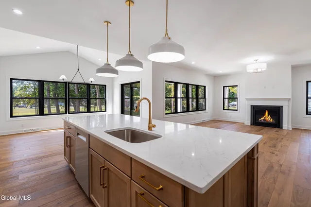 $814,900 | 25 Teakwood Drive, Clifton Park, NY 12065