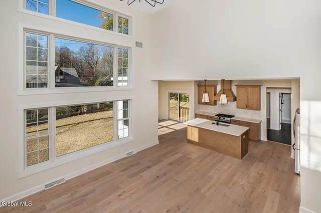 $814,900 | 25 Teakwood Drive, Clifton Park, NY 12065