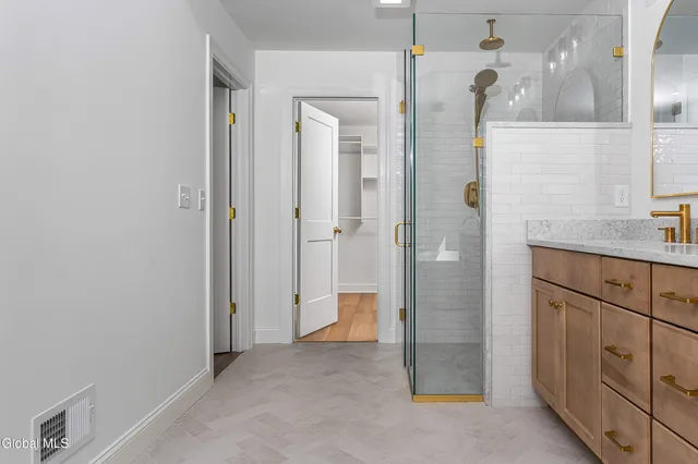 $814,900 | 25 Teakwood Drive, Clifton Park, NY 12065