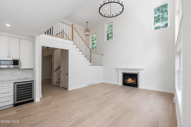 $814,900 | 25 Teakwood Drive, Clifton Park, NY 12065