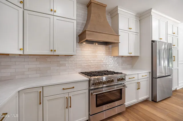 $814,900 | 25 Teakwood Drive, Clifton Park, NY 12065