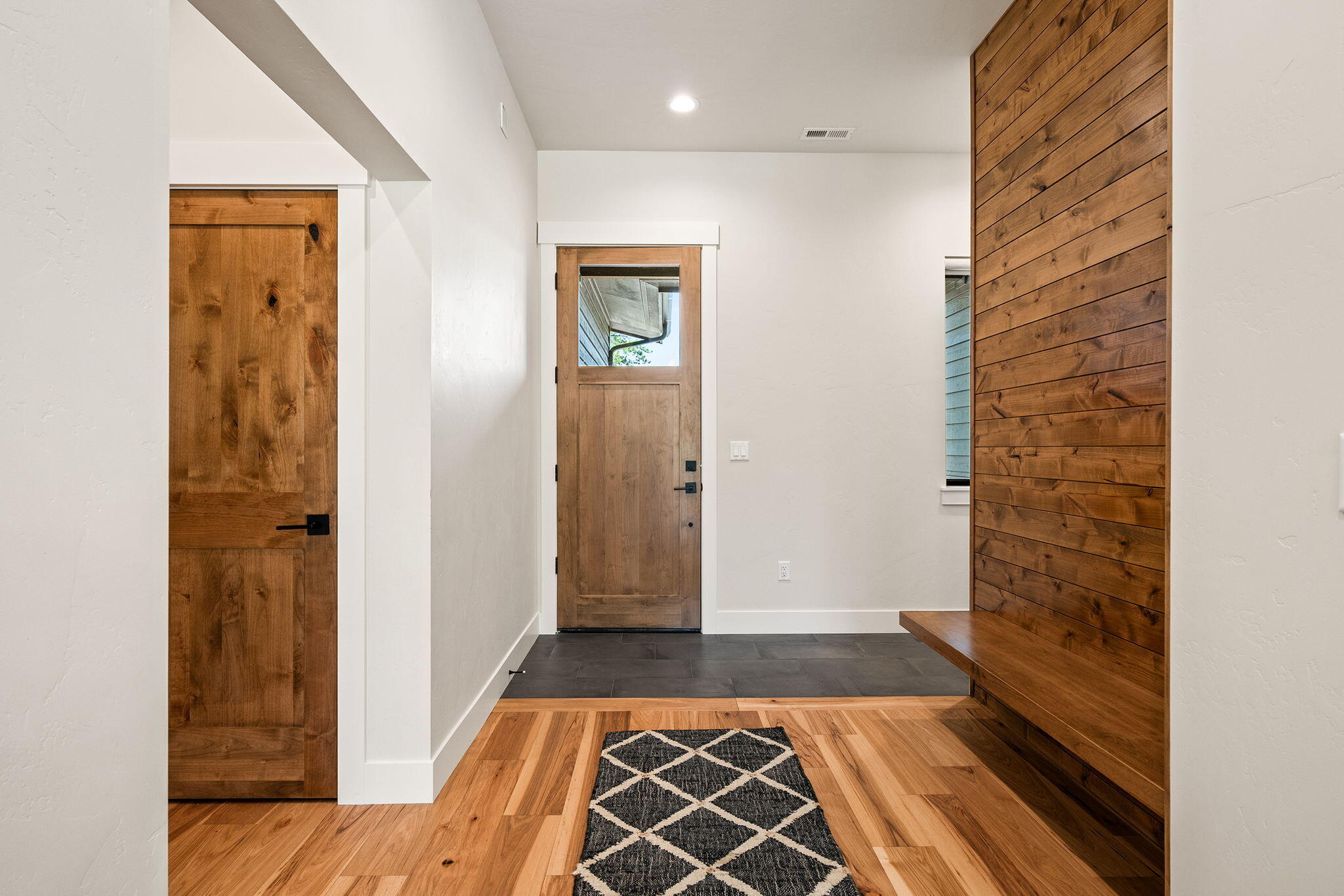 18245 Forestbrook Loop Bend, Unit 23 Bend, OR 97707 - Photo 4 of 63