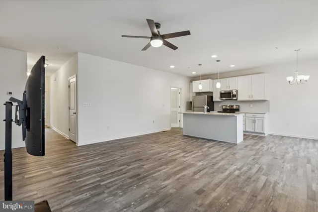 $494,998 | 219 Heron Circle, New Castle, DE 19720