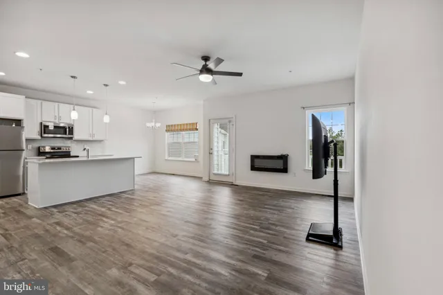 $494,998 | 219 Heron Circle, New Castle, DE 19720