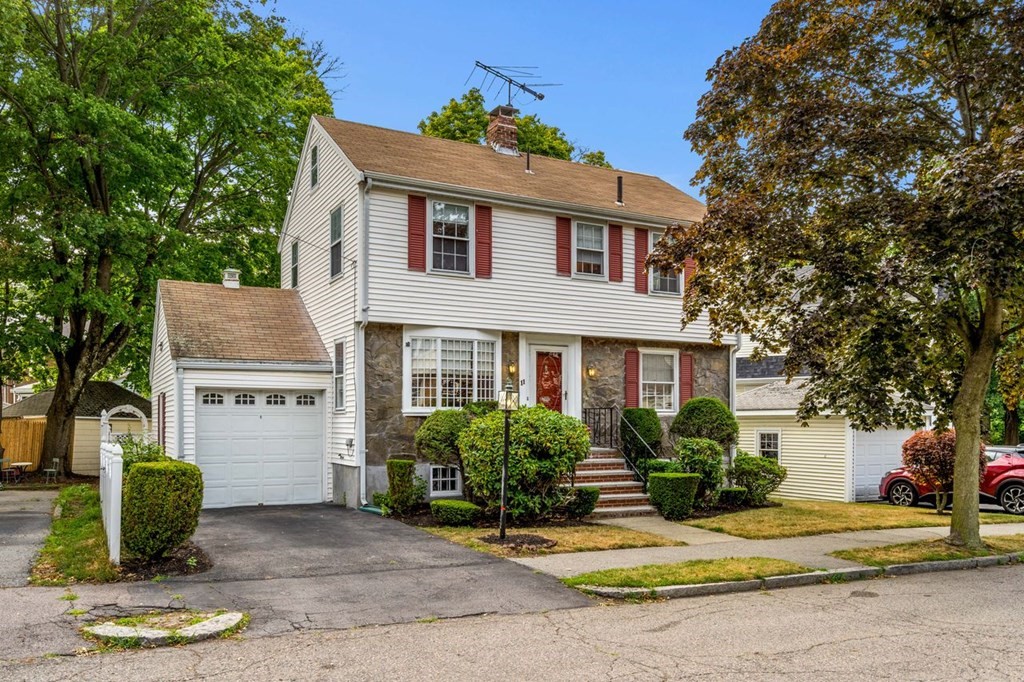 11 Brae Road Quincy, MA 02169 - Photo 1 of 27 Gallery Image 1