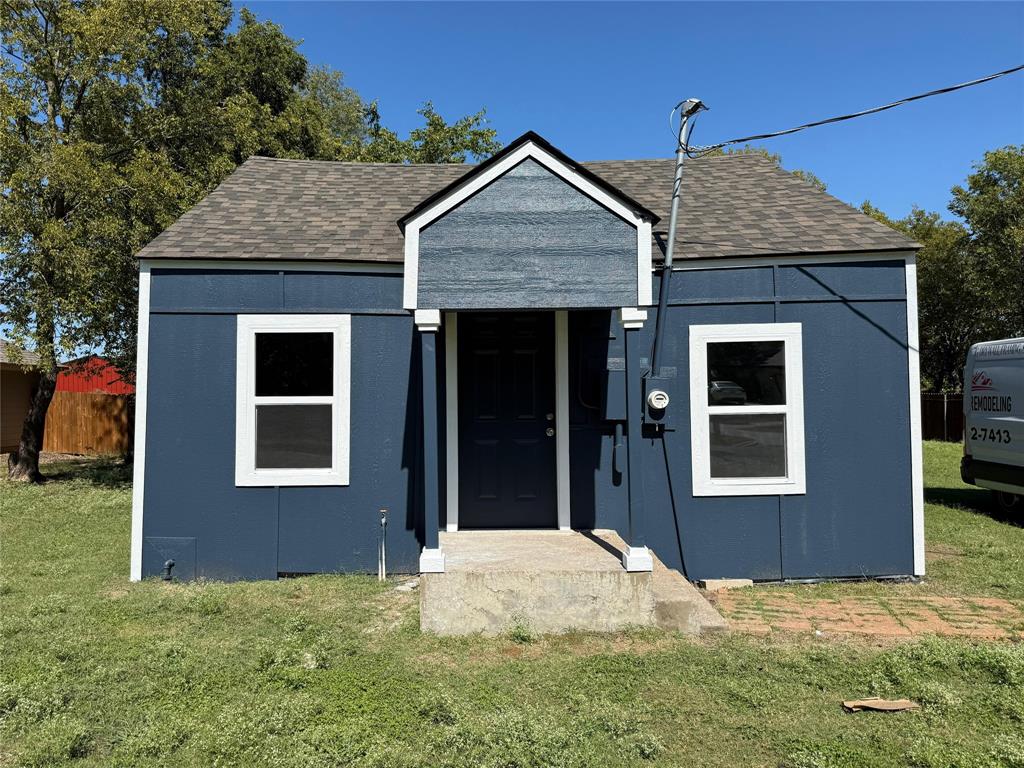 Bungalow with new roof.  The home has been remodeled inside and outside.
