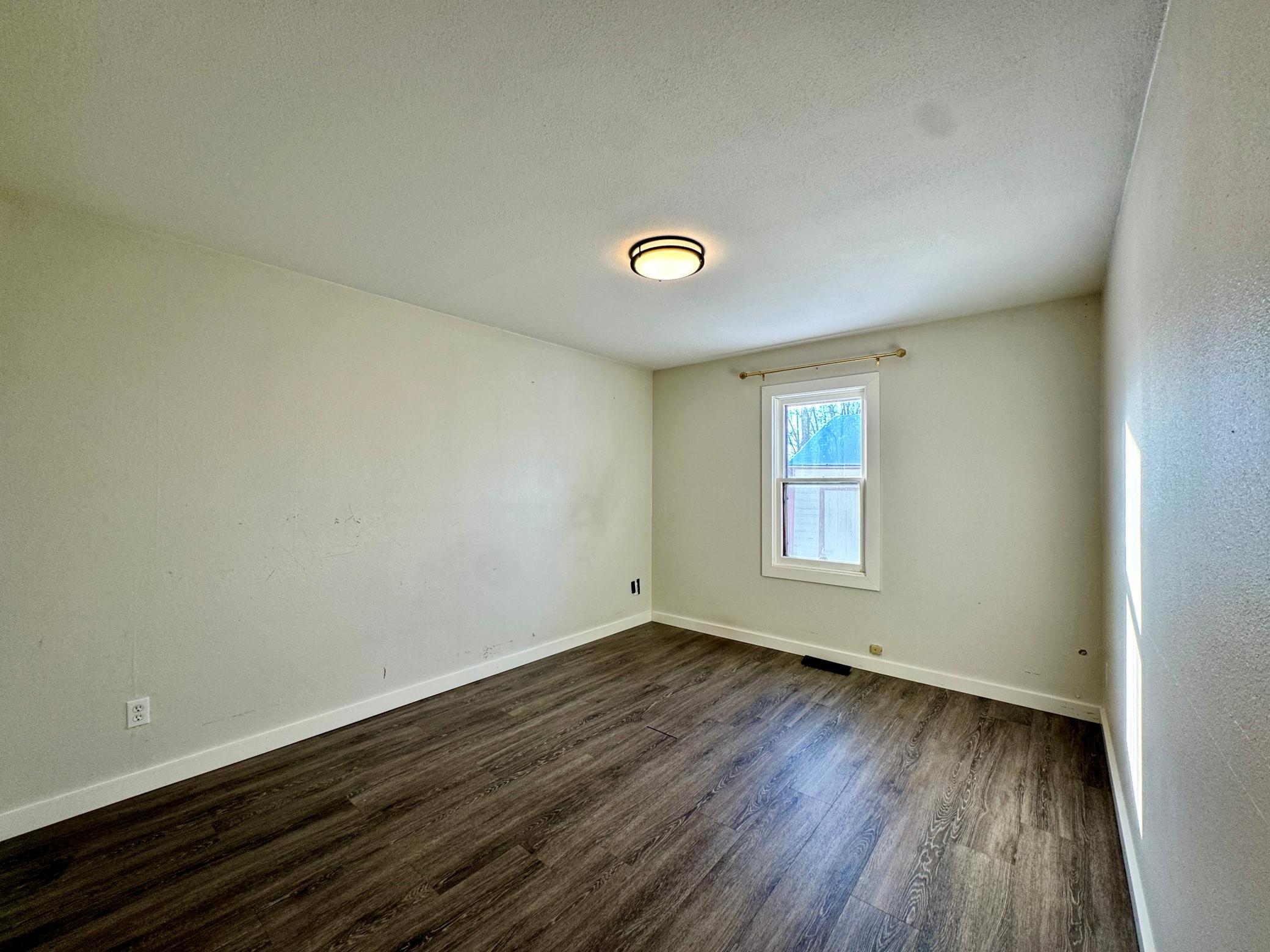 409 Main Avenue North Roseau, MN 56751 - Photo 19 of 22