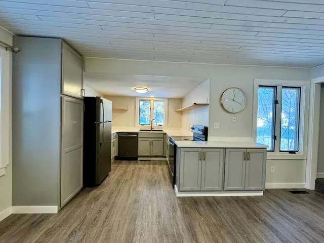 $155,000 | 409 Main Avenue North, Roseau, MN 56751