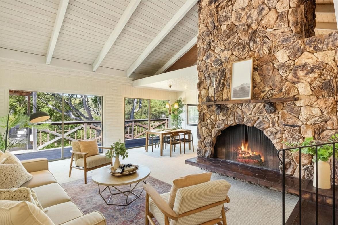 27460 Loma Del Rey Carmel, CA 93923 - Photo 5 of 28