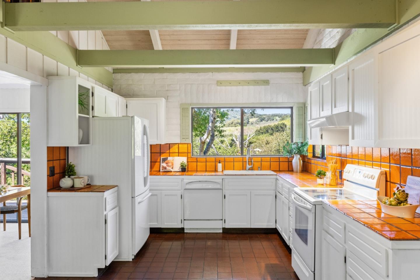 27460 Loma Del Rey Carmel, CA 93923 - Photo 8 of 28