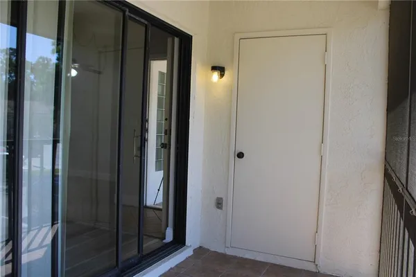 $1,800 | 3345 Crystal Court East, Unit E, Palm Harbor, FL 34685