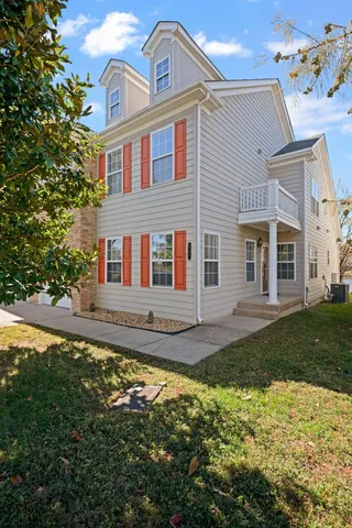 a house view with a outdoor space